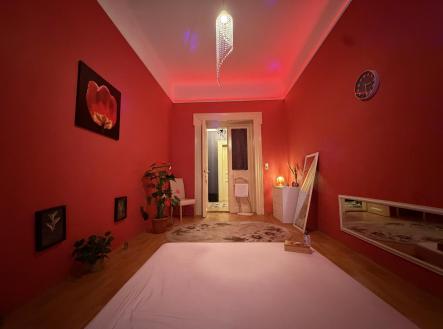 Pronájem obchodní prostory, 98 m²