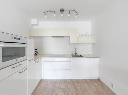Pronájem bytu, 2+kk, 58 m²