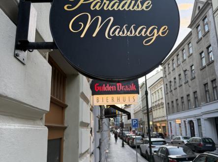 Pronájem obchodní prostory, 150 m²