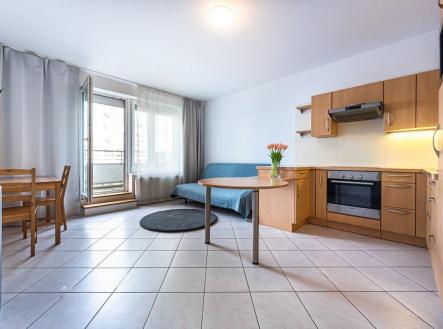 Pronájem bytu, 2+kk, 69 m²