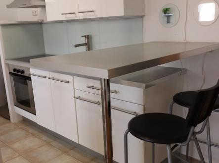 Pronájem bytu, 1+kk, 40 m²