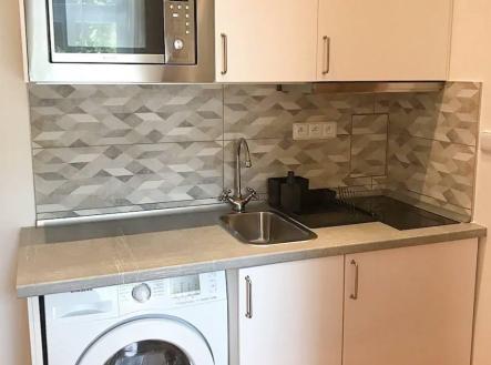Pronájem bytu, 1+kk, 27 m²