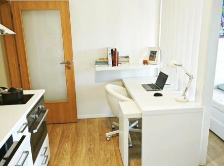 Pronájem bytu, 1+kk, 38 m²