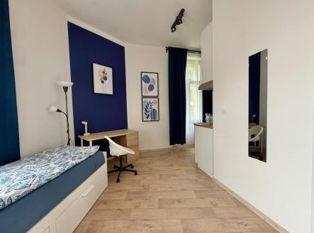 Pronájem bytu, 1+kk, 35 m²