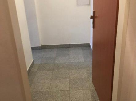 Pronájem bytu, 1+kk, 32 m²