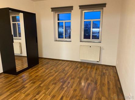 Pronájem bytu, 1+kk, 30 m²
