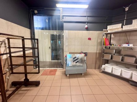 Pronájem výrobní prostory, 150 m²