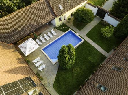 Prodej domu/vily, 2 041 m²