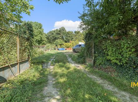 Prodej pozemku pro bydlení, 1 056 m²