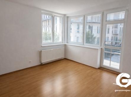 Pronájem bytu, 2+kk, 58 m²
