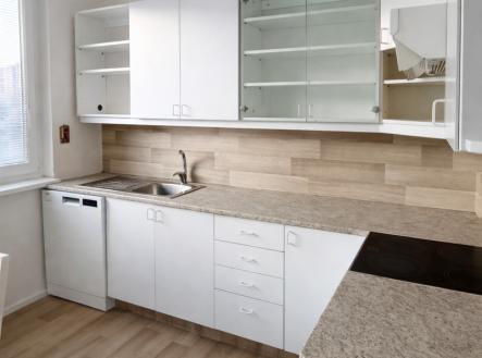 Pronájem bytu, 3+1, 90 m²