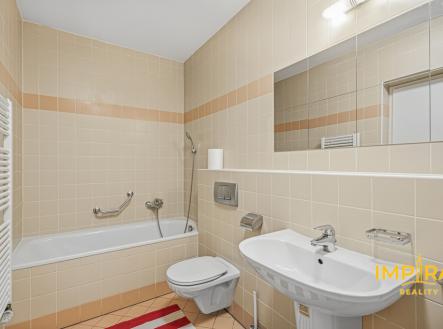 Pronájem bytu, 2+kk, 88 m²