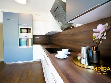 Pronájem bytu, 3+kk, 79 m²