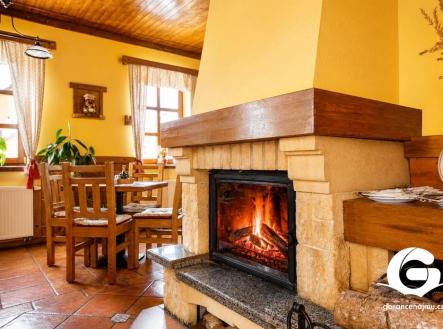 Prodej hotel, 2 434 m²