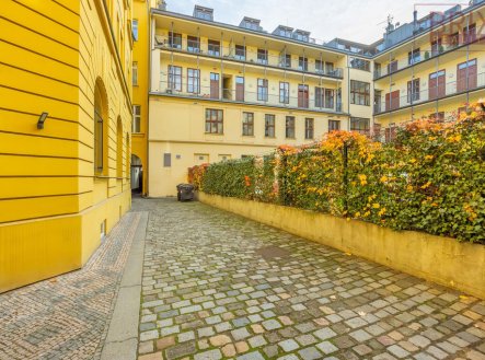 Pronájem bytu, 2+1, 61 m²
