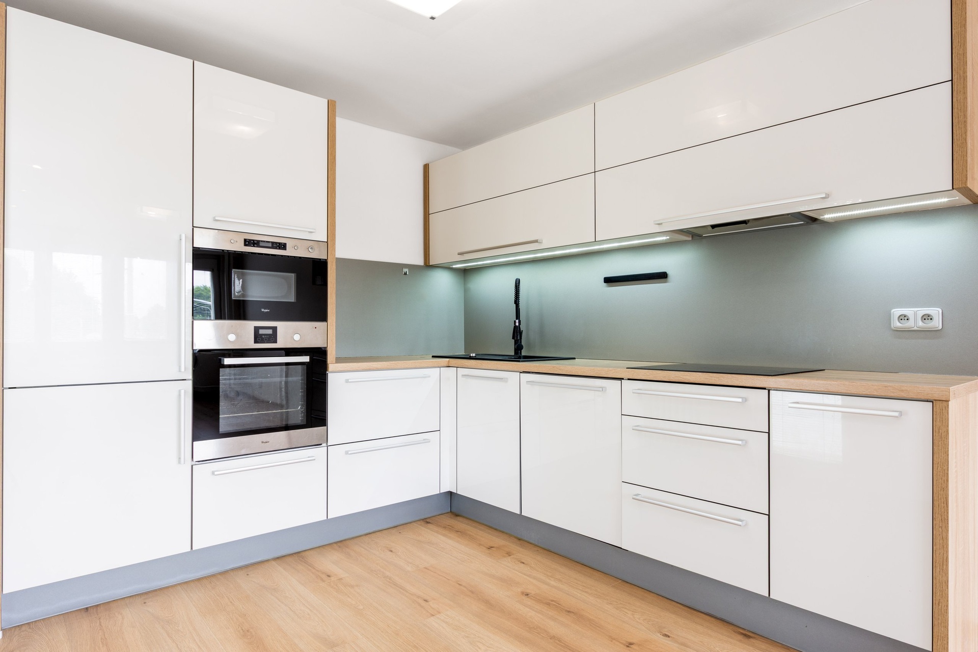 Pronájem bytu 3+kk 59 m², Ostrava - Zábřeh
