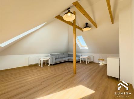 Prodej bytu, 2+kk, 81 m²