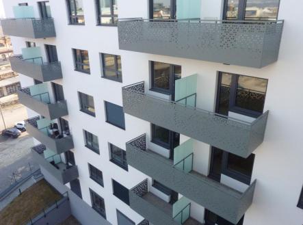 Pronájem bytu, 2+kk, 58,6 m²