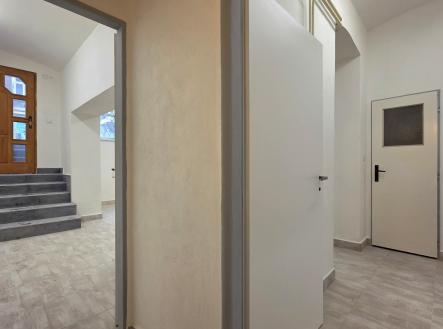 Pronájem kanceláře, 123 m²