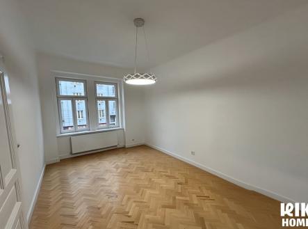 Pronájem bytu, 4+kk, 115 m²