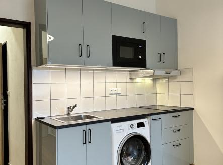 Pronájem bytu, 1+kk, 35 m²