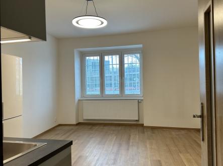 Pronájem bytu, 1+kk, 35 m²