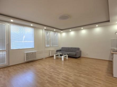 Pronájem bytu, 3+kk, 67 m²