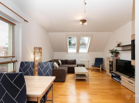 Pronájem bytu, 3+kk, 95,8 m²