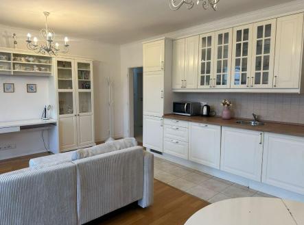 Pronájem bytu, 3+kk, 75 m²