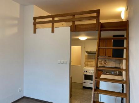 Pronájem bytu, 1+kk, 22 m²