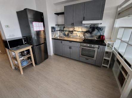 Pronájem bytu, 1+kk, 38 m²