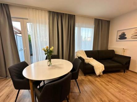 Pronájem bytu, 2+kk, 45 m²