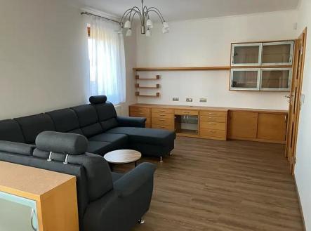 Pronájem bytu, 4+1, 92 m² obrázek