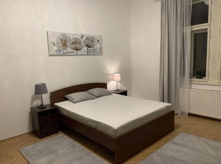 Pronájem bytu, 2+kk, 75 m²