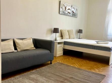 Pronájem bytu, 2+kk, 75 m²