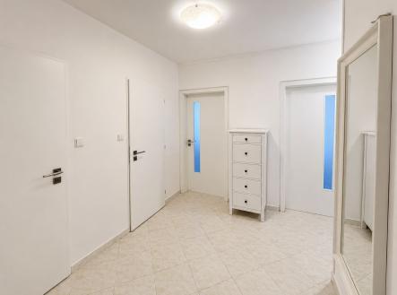 Pronájem bytu, 3+kk, 85 m²