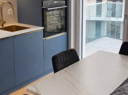 Pronájem bytu, 1+kk, 42 m²