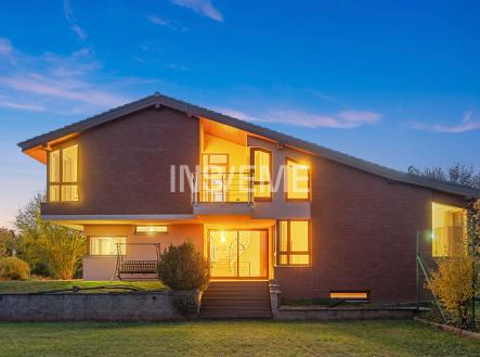 Prodej domu/vily, 329 m²