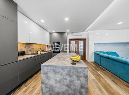 Prodej bytu, 3+kk, 98 m²