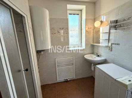 Pronájem bytu, 1+kk, 30 m²