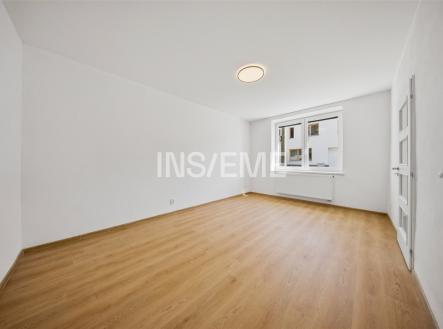 Pronájem bytu, 3+kk, 85 m²