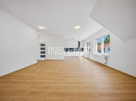 Pronájem bytu, 3+kk, 95 m²