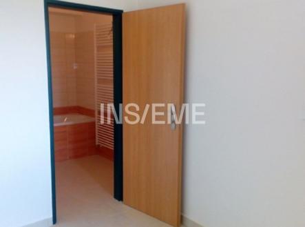 Pronájem bytu, 1+kk, 38 m²