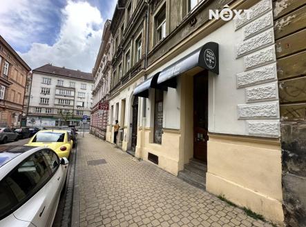 Pronájem komerčního objektu, obchodní centrum, 58 m²