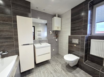 Pronájem bytu, 2+kk, 43 m²