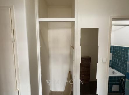 Pronájem bytu, 1+kk, 30 m²