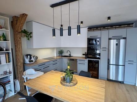 Pronájem bytu, 3+kk, 88 m²
