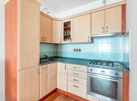 Pronájem bytu, 3+kk, 64 m²