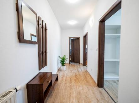 Pronájem bytu, 2+kk, 68 m²