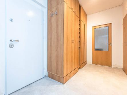 Pronájem bytu, 2+1, 54 m²